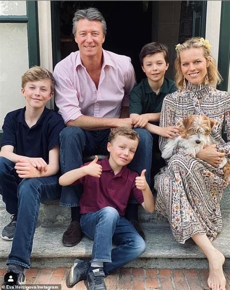 eva herzigova family.